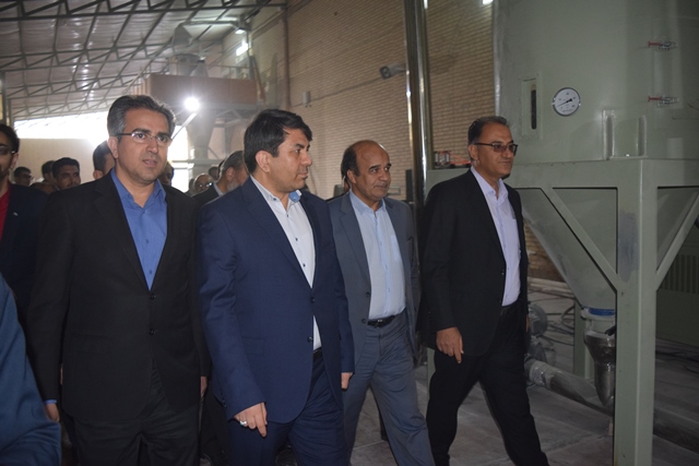 http://www.yazdfarda.com/media/news_gal/DSC_0090.JPG