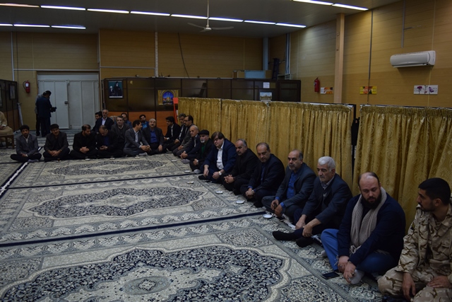 http://www.yazdfarda.com/media/news_gal/DSC_0277_1.JPG
