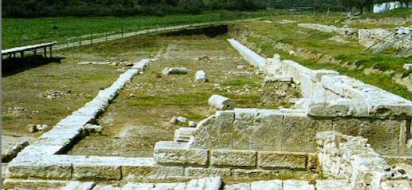 قبر همسر و پسر اسکندر مقدونی کشف شد . 1