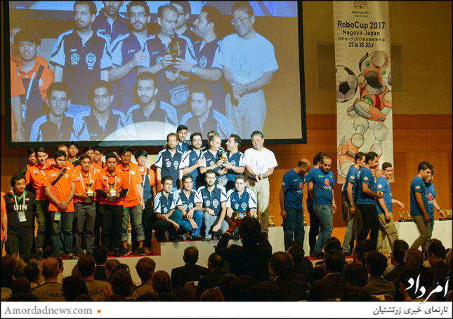 یزد فردا : گزارش تصویری :قهرمانی تیم رباتیک دانشگاه آزاد اسلامی یزد در مسابقات جهانی ربوکاپ 2017