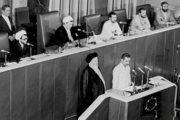 یزد فردا: مراسم تحلیف محمد‌علی رجایی رئیس‌جمهوری ایران