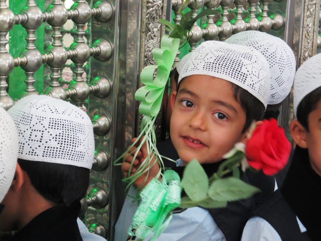 جشن شكوفايي قران در طبس برگزار شد + تصاوير http://www.yazdfarda.com/media/news_gal/file_70599.jpeg