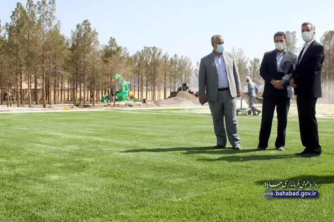 بازدید فرماندار بهاباد از روند پیشرفت احداث پارک بانوان بهاباد