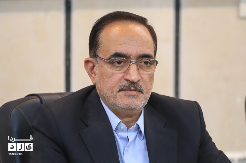 تجلیل از ۱۶ معلم ماندگار در استان یزد