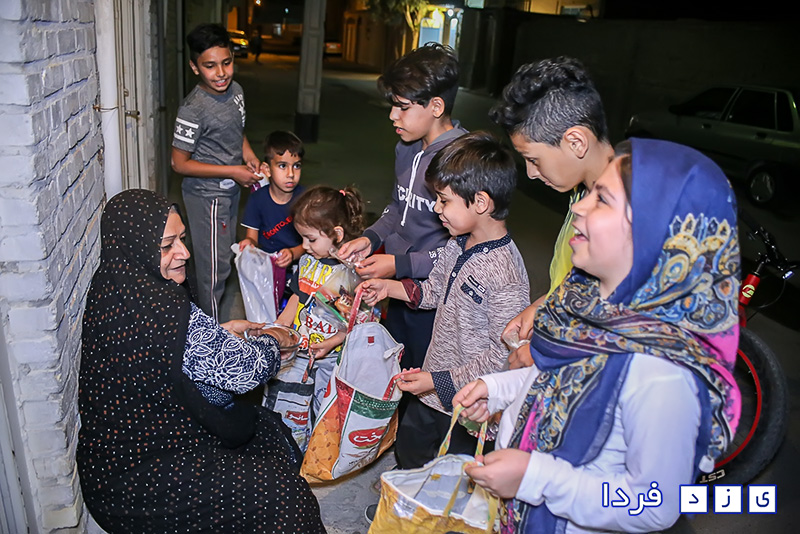 مراسم سنتی دوست ، دوست ، دوست علی در شب بیست و هفتم ماه رمضان دریزد