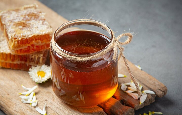 مراقب باشید: این ۶ ماده غذایی را با عسل ترکیب نکنید