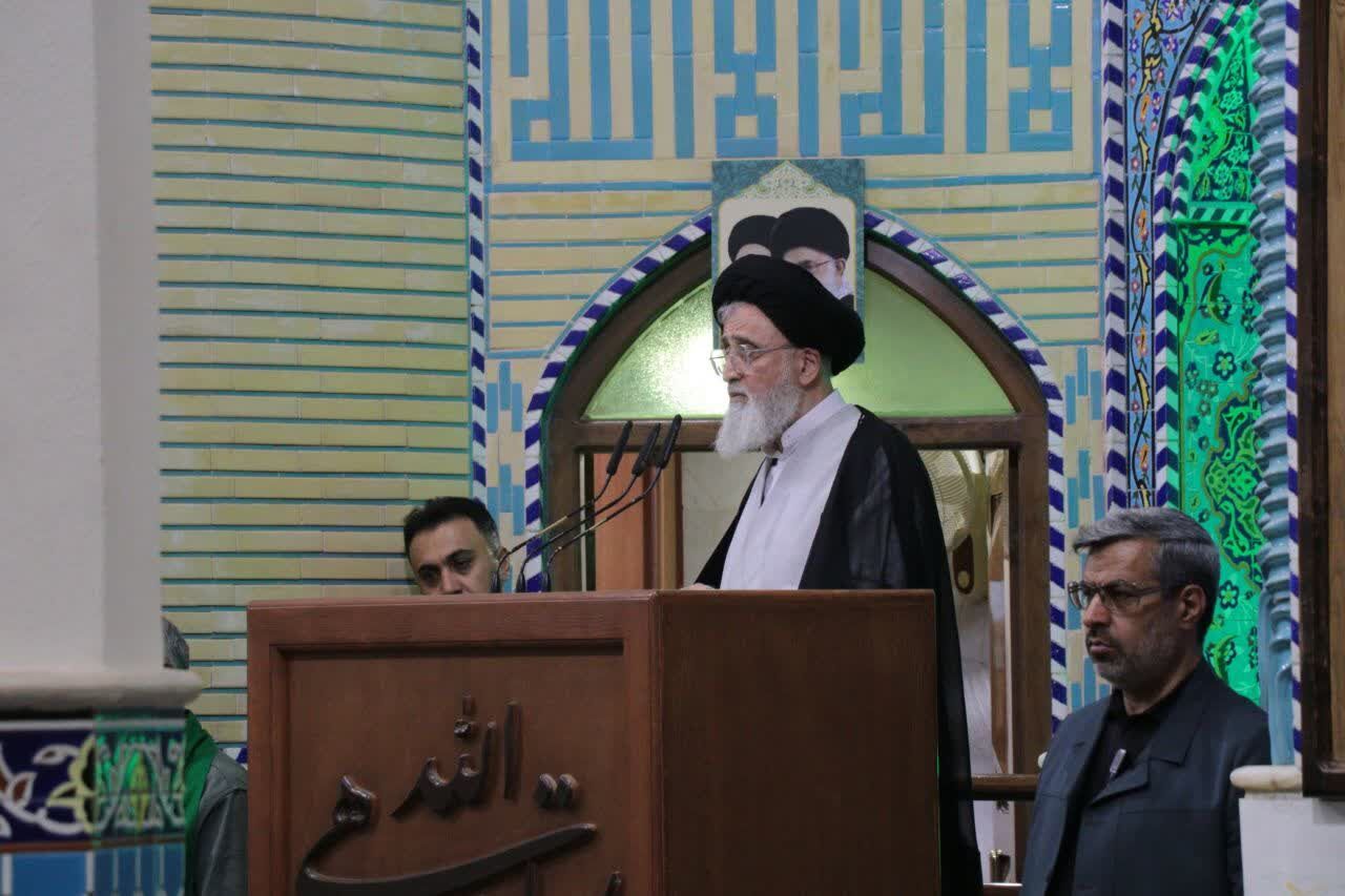 وحدت، بصیرت و روحیه انقلابی رمز خنثیسازی توطئههای دشمنان است وحدت، بصیرت و روحیه انقلابی رمز خنثیسازی توطئههای دشمنان است