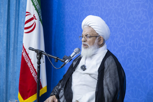 خبرنگاری بهترین امور در راستای هدایت انسانها به تکامل است خبرنگاری بهترین امور در راستای هدایت انسانها به تکامل است