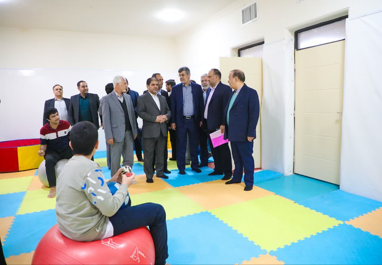 مرکز نگهداری دختران مبتلا به اوتیسم در یزد راه اندازی میشود مرکز نگهداری دختران مبتلا به اوتیسم در یزد راه اندازی میشود