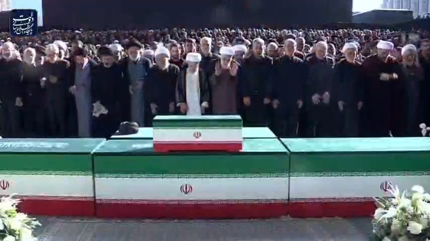 ببینید| فیلم کامل اقامه نماز بر پیکر مطهر رهبر شهید انقلاب