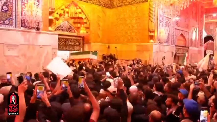 ببینید| طواف پیکر رهبر شهید انقلاب به دور ضریح شش گوشه سیدالشهدا