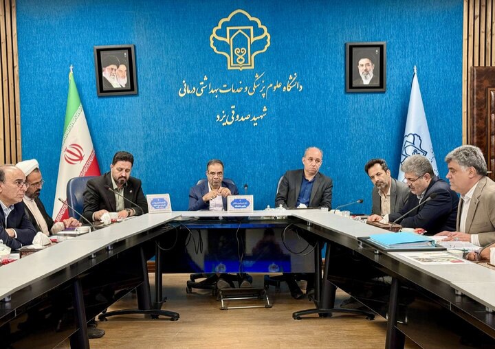 گام بلند برای آینده شمشیربازی ایران از یزد/ تفاهم‌نامه راه‌اندازی سالن اختصاصی امضاء شد