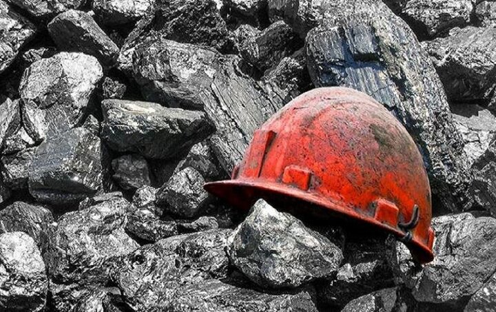 حادثه تلخ در معدن اردکان؛ جانباختن یک کارگر بر اثر ریزش معدن حادثه تلخ در معدن اردکان؛ جانباختن یک کارگر بر اثر ریزش معدن