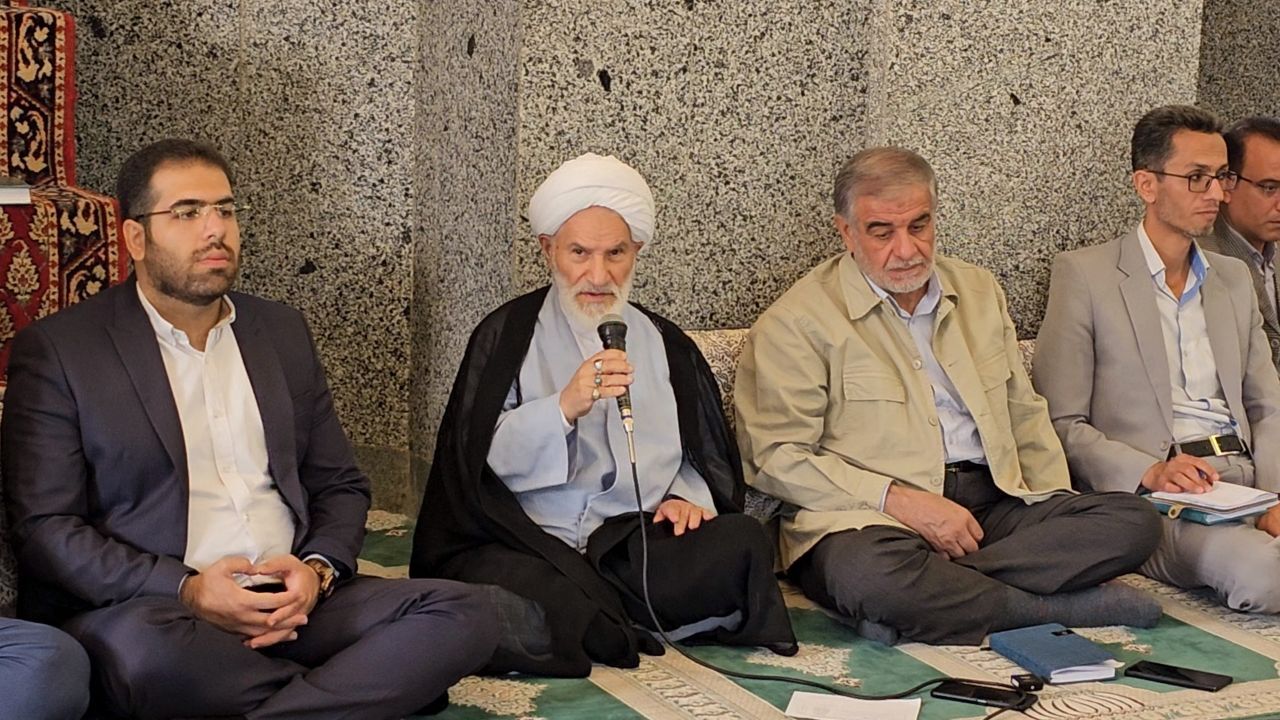 بررسی مشکلات خمسیان و دولاب در بخش خضرآباد