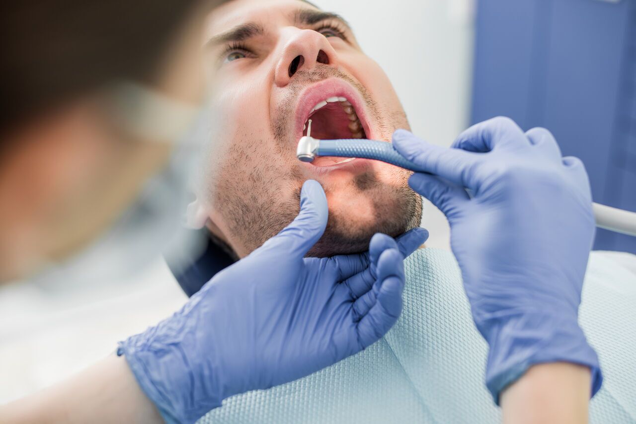 پنج کلینیک در یزد خدمات دندانپزشکی با تعرفه دولتی ارائه می‌کنند