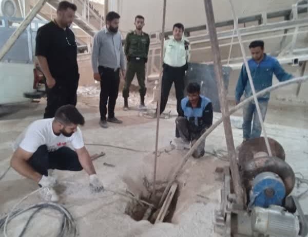 پر کردن سه حلقه چاه غیر مجاز در شهرستان‌های اردکان و میبد