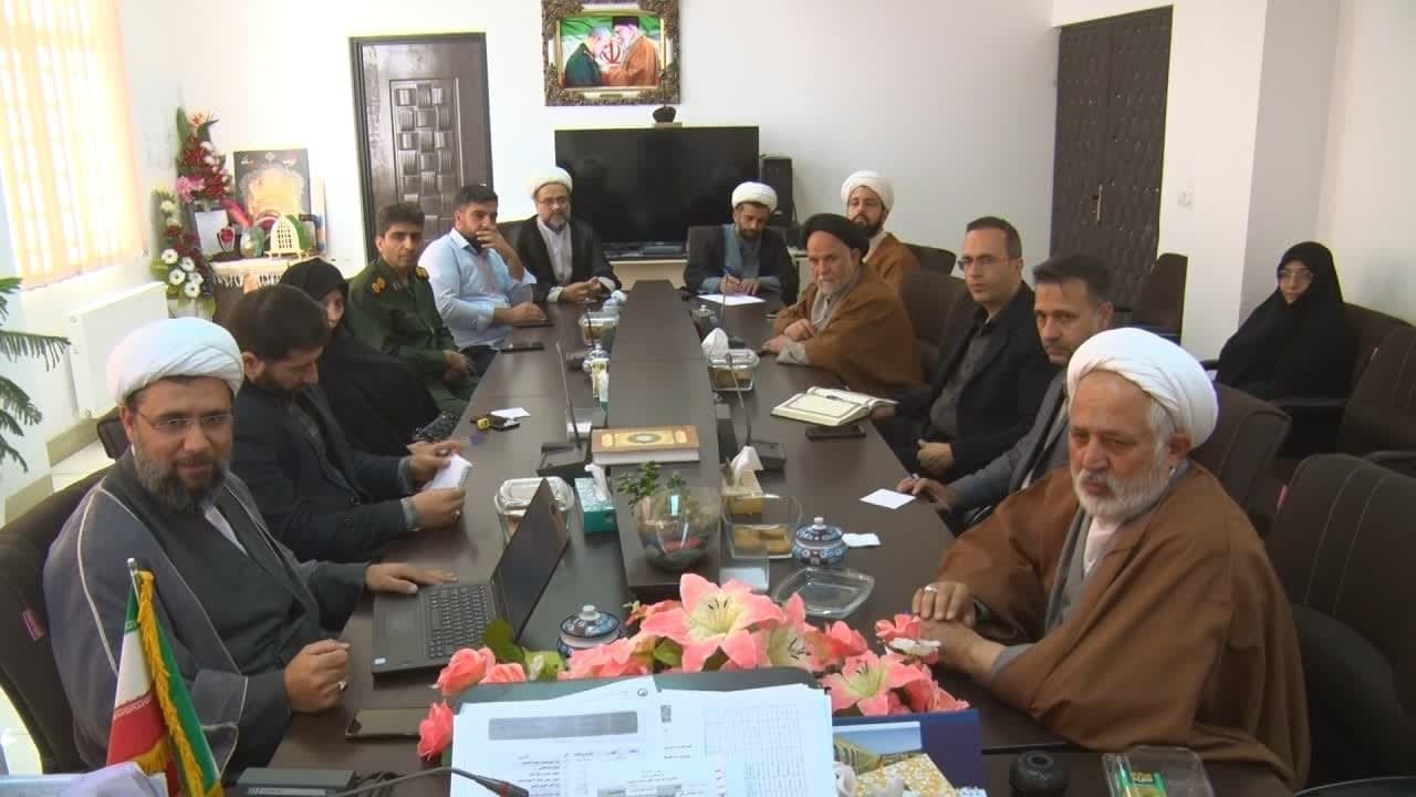 مراسم پرفیض اعتکاف در ۳۰ مسجد میبد برگزار میشود
