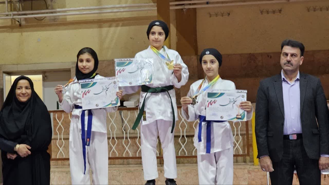 اختتامیه مسابقات کاراته سبک شیتوریو اینویی‌ها در بافق