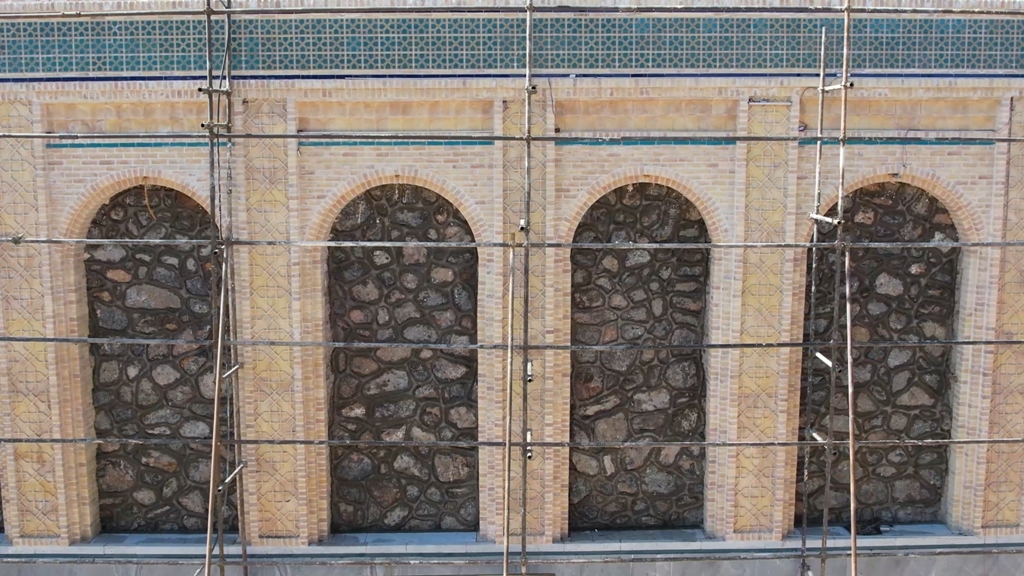 جلوه‌های معماری اصیل یزدی در منظر زیرگذر صاحب الزمان