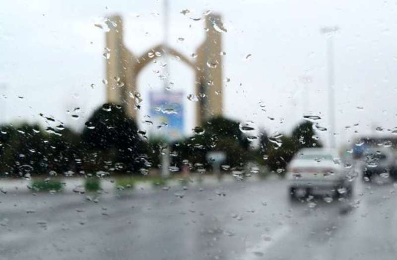 آسمان استان یزد بارانی است
