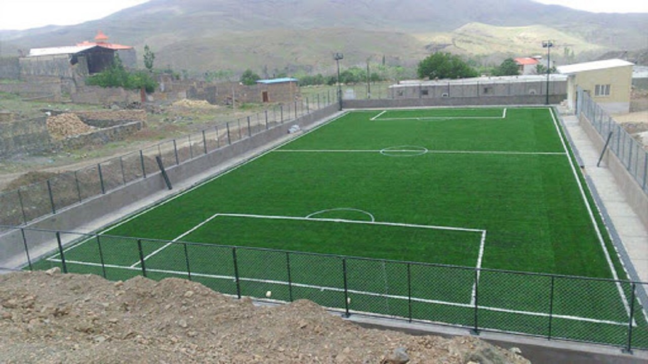 احداث ۴۴ زمین چمن مصنوعی روستایی در یزد