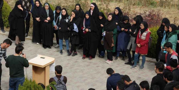 پویایی فضای دانشگاه در گرو مشارکت دانشجویان در کرسی‌های آزاد اندیشی است