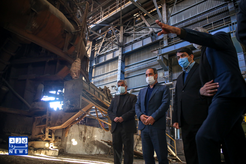 بازدید استاندار یزد از کارخانه فولاد میبد به منظور بررسی مسائل مجموعه برای راه اندازی مجدد