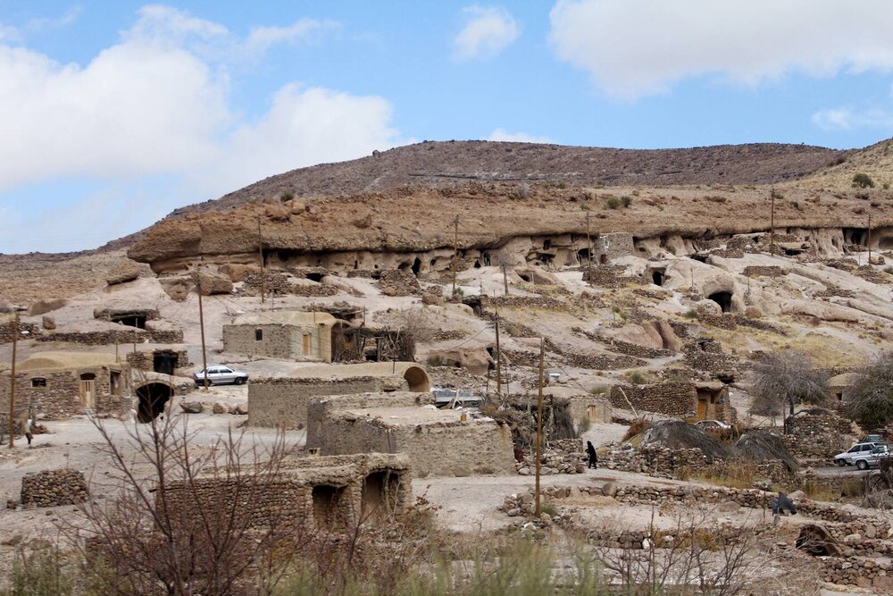 روستاگردی در روستای تاریخی میمند