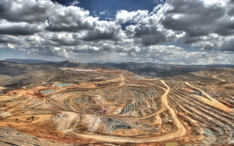توسعه معادن و صنایع معدنی از سیاست‌های دولت در سال رونق تولید