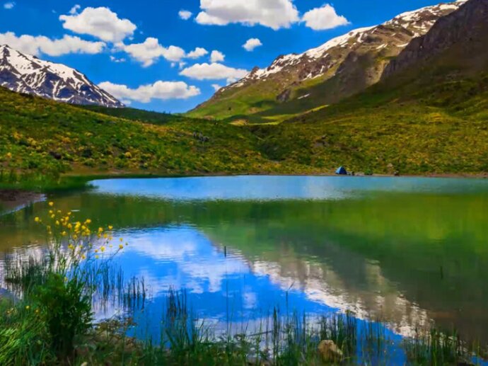 دریاچه کوه گل؛ جایی که طبیعت بکر و تفریح در هم آمیخته‌اند