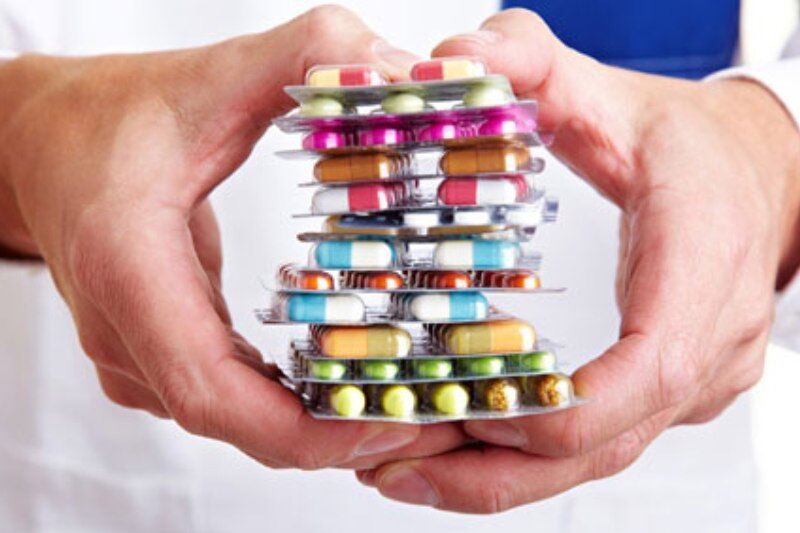 نیاز روز اردکان وقف برای خرید دارو و درمان نیازمندان است