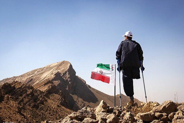 جانبازان، الگوی استقامت برای نسل جوان هستند