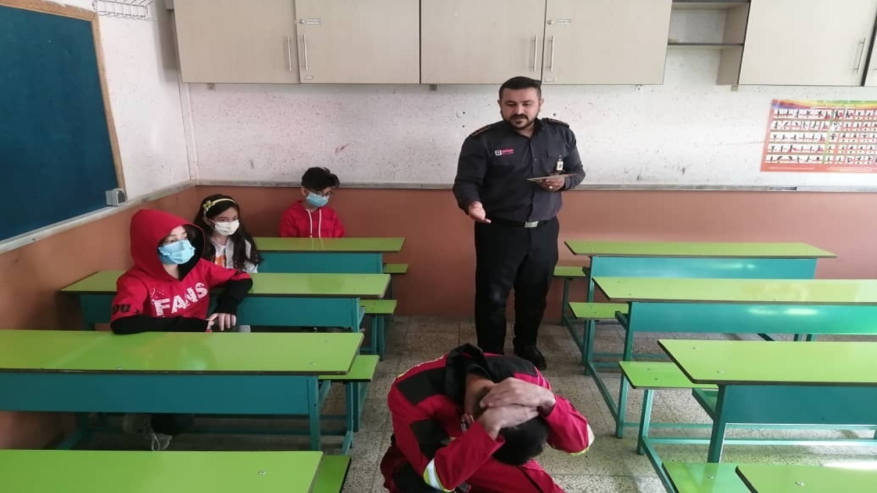 برگزاری مانور پناه‌گیری و خروج ایمن اضطراری در یزد