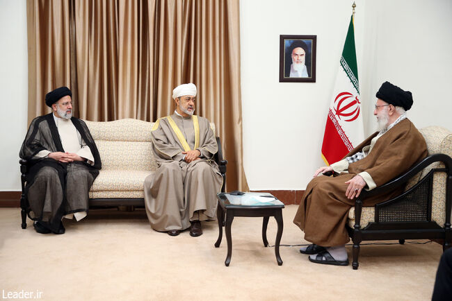 رهبر انقلاب اسلامی در دیدار سلطان عمان: برقراری رابطه با عربستان نتیجه سیاست خوب دولت جناب آقای رئیسی است