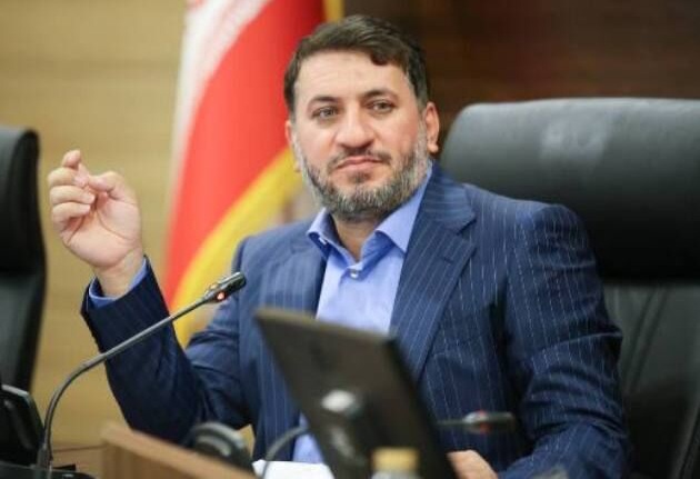لازمه موفقیت کارکنان ادارات استان، خدمت گزاری به مردم است