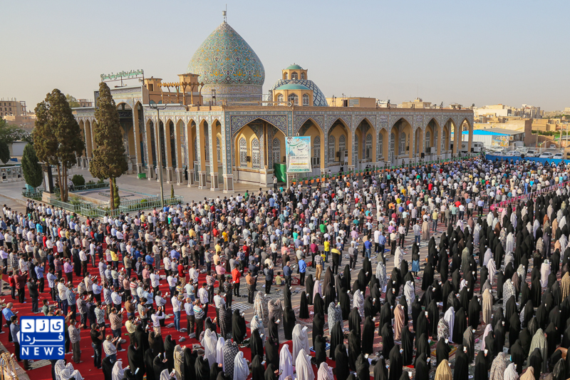 نماز عید سعید فطر در امامزاده سید جعفر محمد(ع) یزد