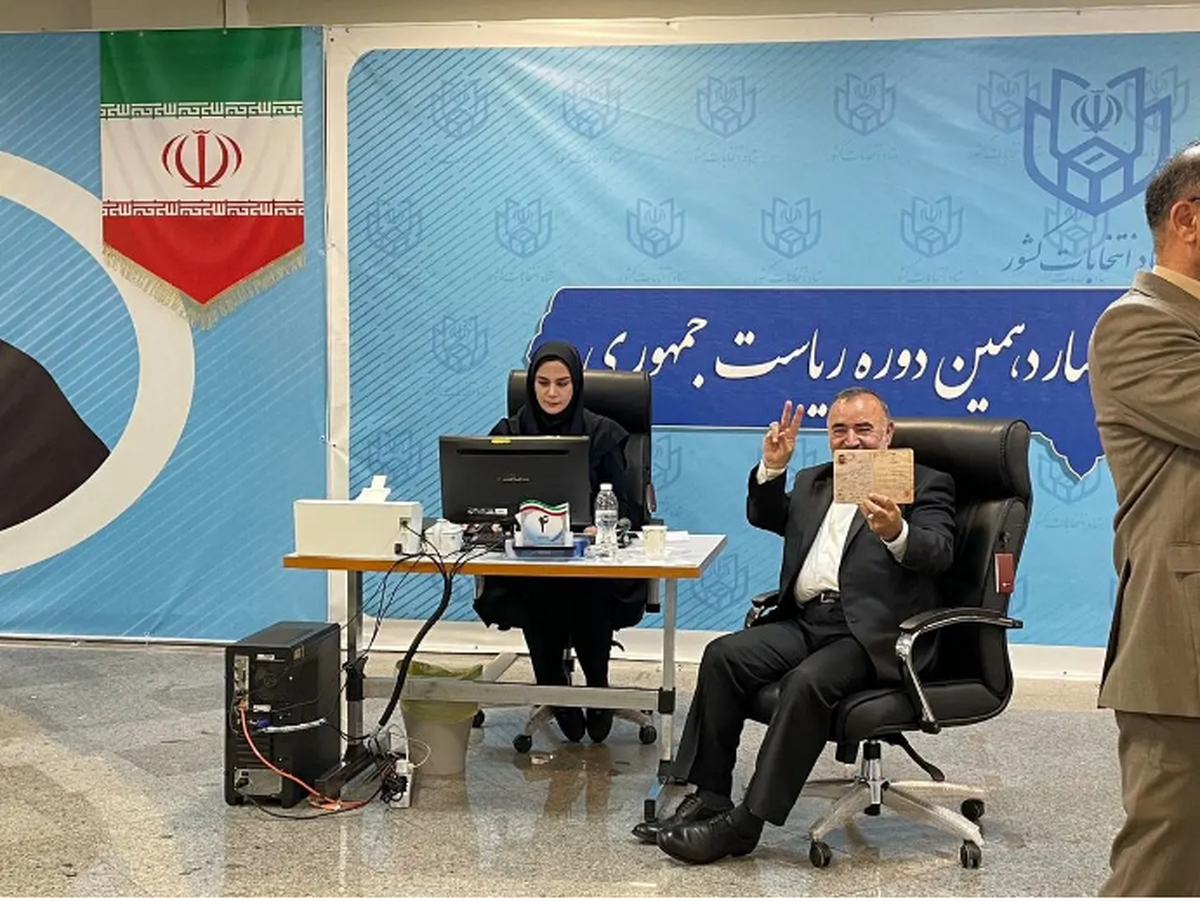 فیلم| نام‌نویسی یک چهره نظامی دیگر در انتخابات ریاست‌جمهوری