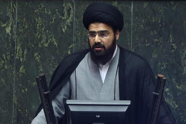 فیلتر «اینستاگرام» و «واتس اپ» موقتی است/ خارجی‌ها خواهان آرامش در ایران نیستند