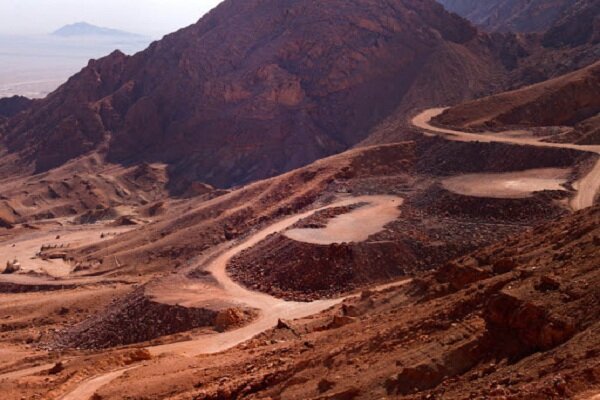 مخالفت دفتر ارزیابی محیط زیست با فعالیت معدن مس دره زرشک یزد