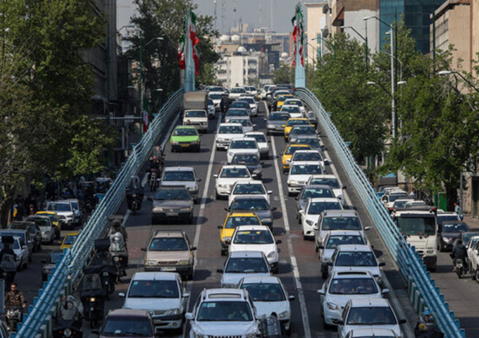 تدابیر لازم جهت کاهش ترافیک صبحگاهی یزد