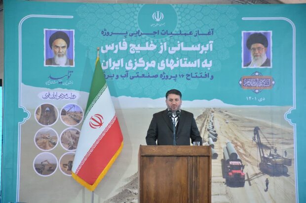 ابرپروژه انتقال آب از خلیج فارس به یزد در تاریخ ماندگار می‌شود