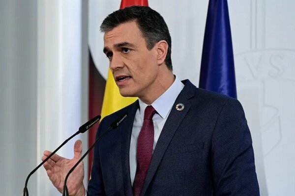 نخست‌وزیر اسپانیا: استعفا نداده و با قدرت ادامه می‌دهم