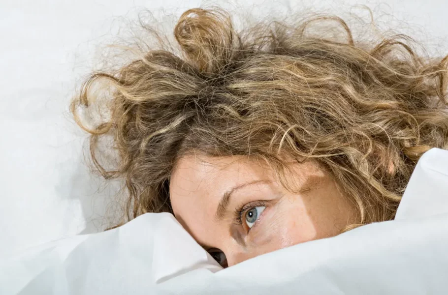 محققان: تنها دو شب کم‌خوابی می‌تواند باعث احساس پیری در شما شود