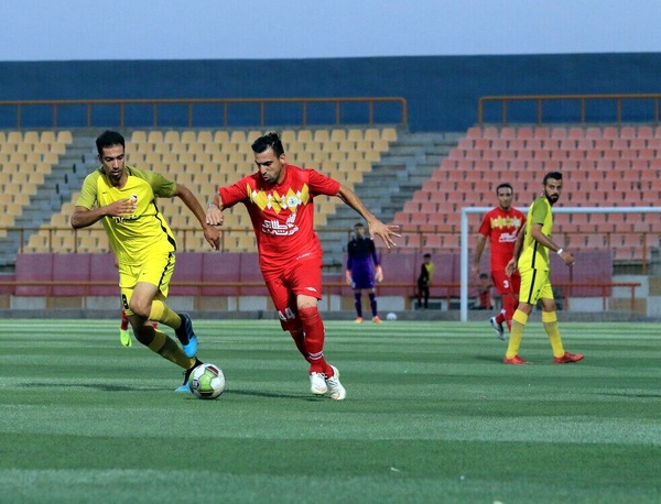 مربی شهید قندی یزد: آمادگی کامل در برابر شاهین بوشهر فراهم است