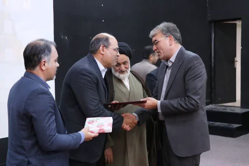 سلامت و بهداشت، اولویت نخست شهرستان مهریز سلامت و بهداشت، اولویت نخست شهرستان مهریز