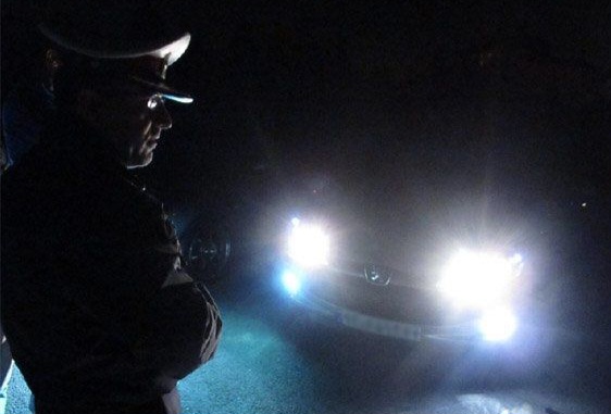 همکاری پلیس و قوه قضائیه برای مقابله با خودروهای پرخطر در یزد همکاری پلیس و قوه قضائیه برای مقابله با خودروهای پرخطر در یزد