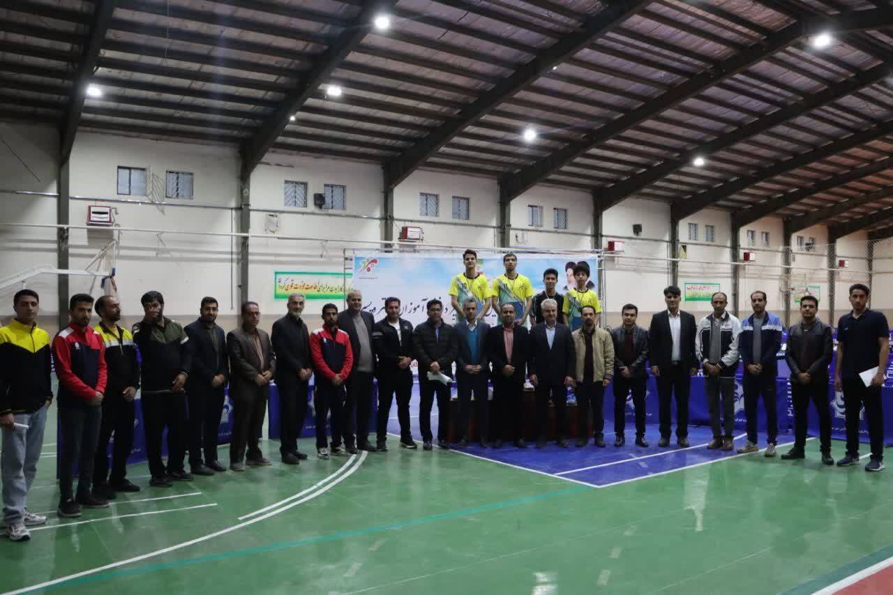 برگزاری مسابقات تنیس روی میز در مهریز