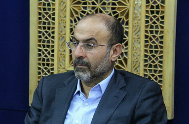 مدیر عامل شهرک‌های صنعتی یزد در دیدار با خبرنگاران سفارشی  خود  خبر داد: در حال حاضر ۳۱ شهرک و ناحیه صنعتی در استان یزد وجود دارد 