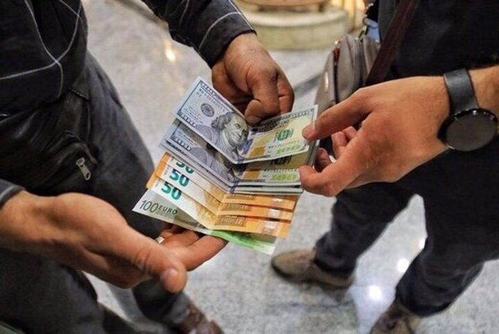 یک پیش‌بینی جدید از قیمت دلار در بازار/ بازار ارز فلج شد