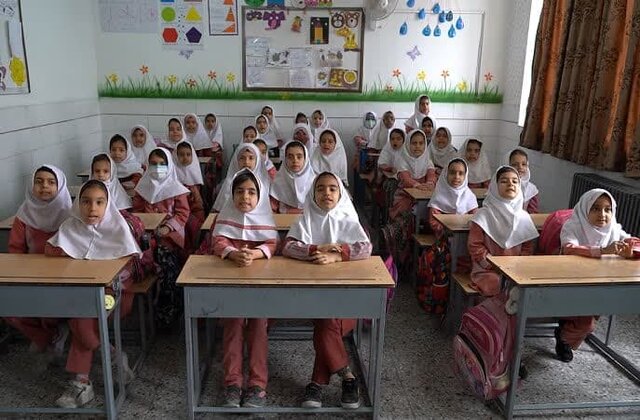 مشارکت روز افزون مدارس یزد در آزادی زندانیان